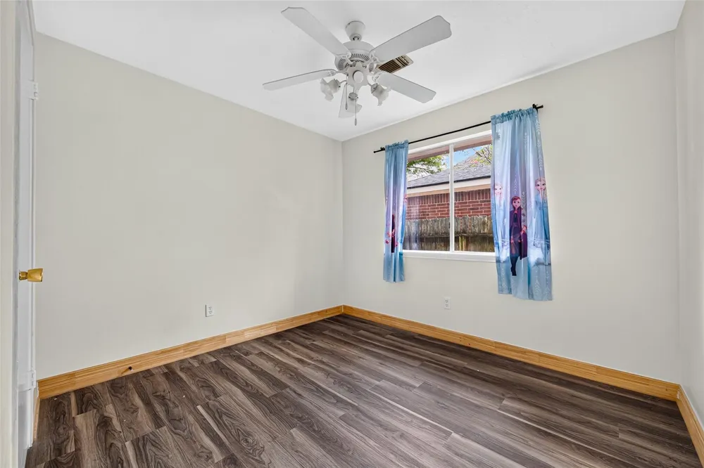 15502 Prairie Oaks Drive Houston, TX 77083