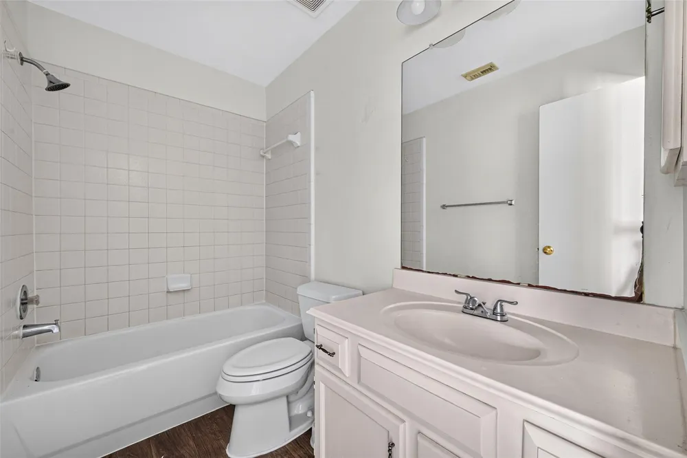 15502 Prairie Oaks Drive Houston, TX 77083