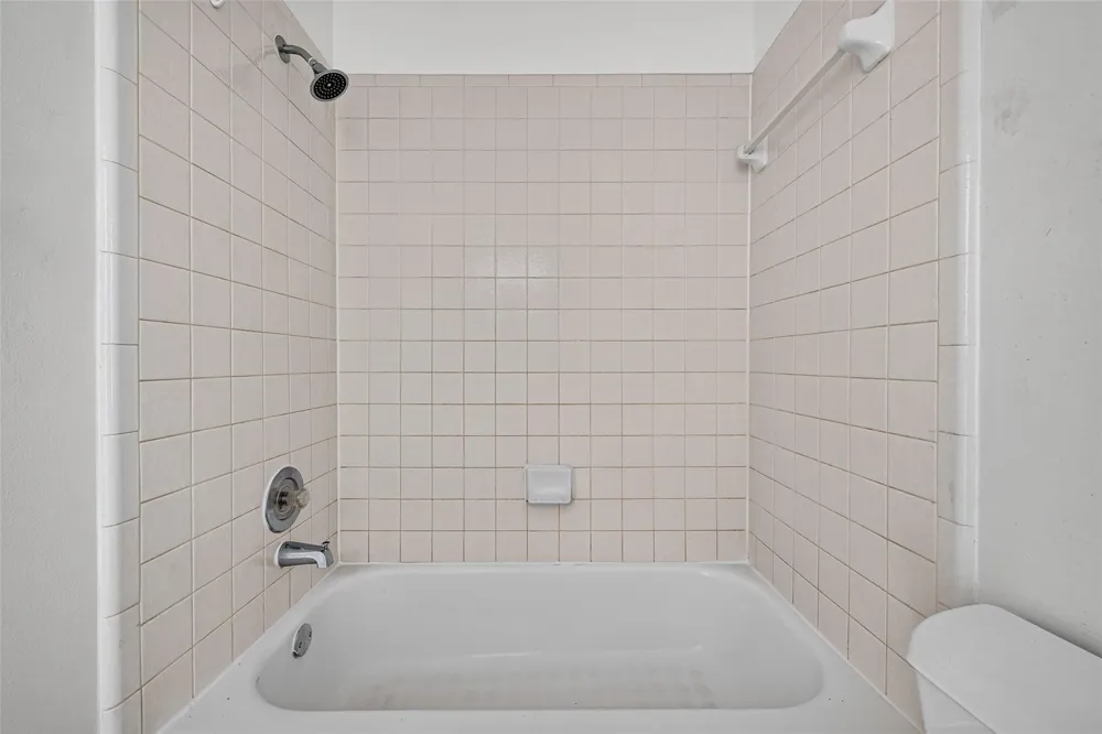 15502 Prairie Oaks Drive Houston, TX 77083