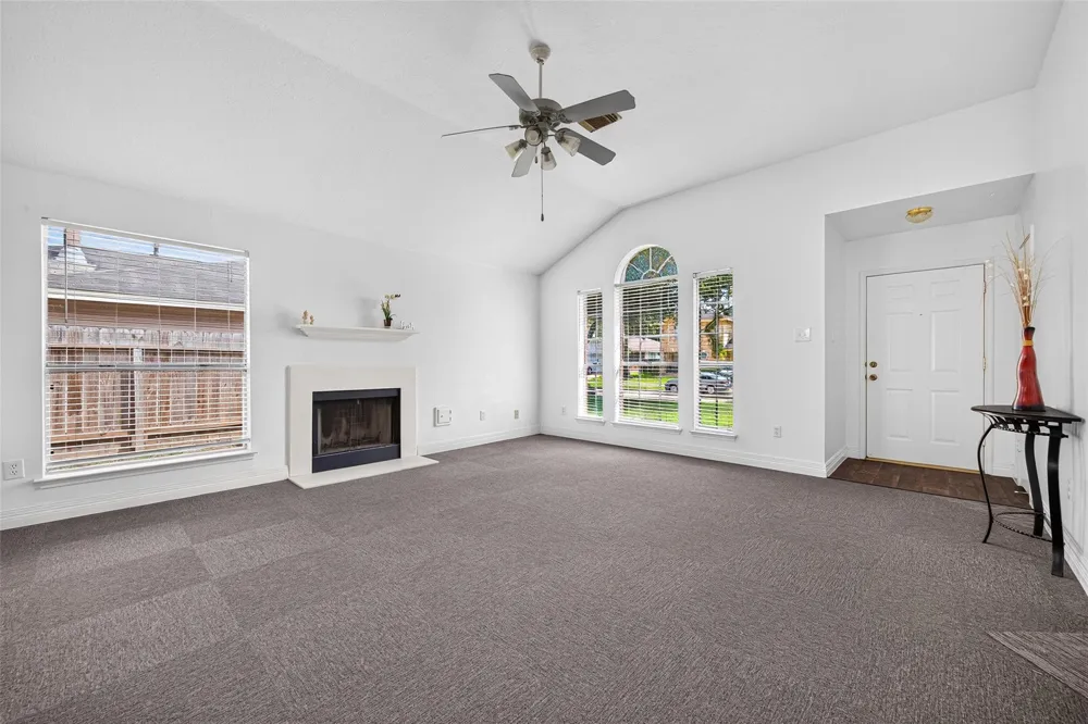 15502 Prairie Oaks Drive Houston, TX 77083