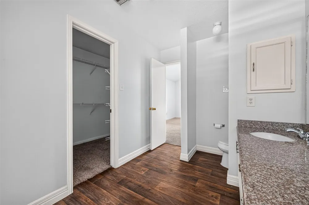 15502 Prairie Oaks Drive Houston, TX 77083