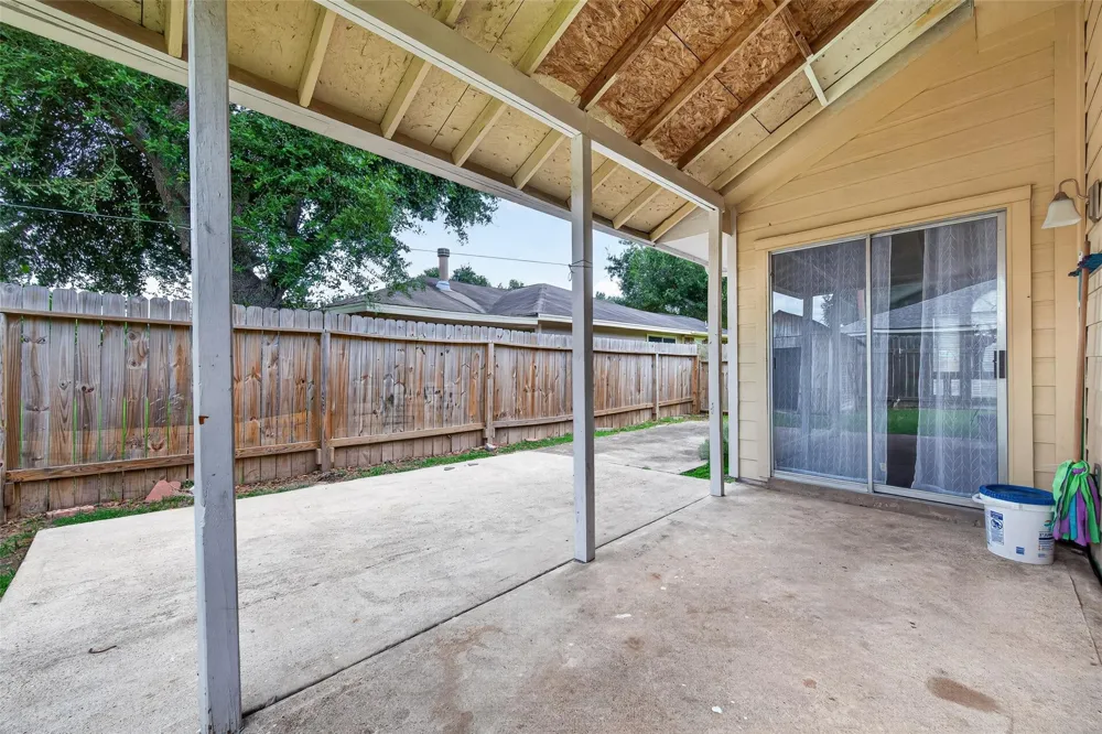 15502 Prairie Oaks Drive Houston, TX 77083