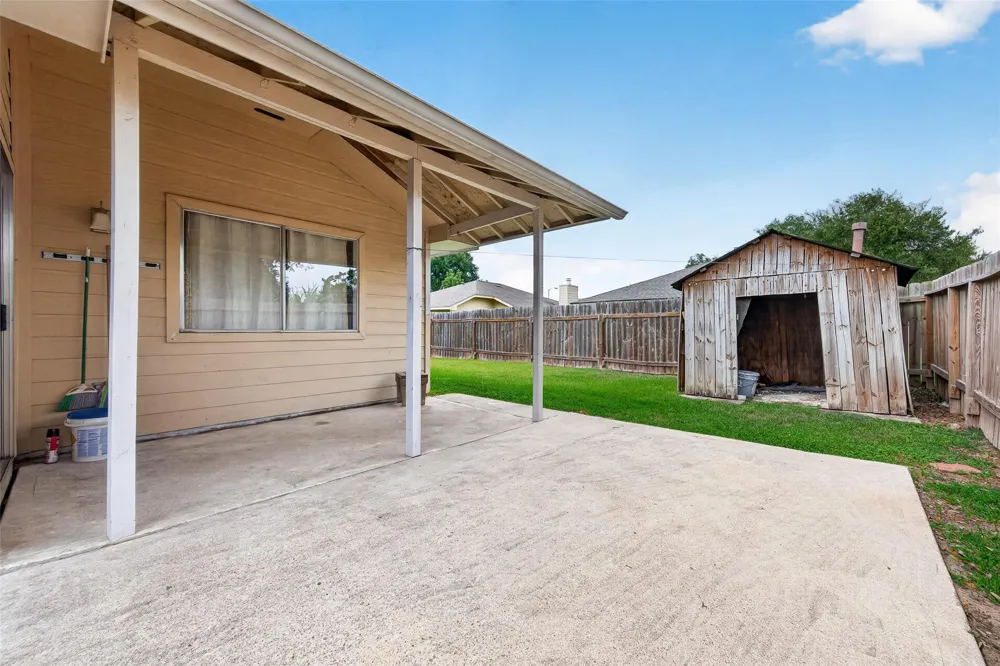 15502 Prairie Oaks Drive Houston, TX 77083