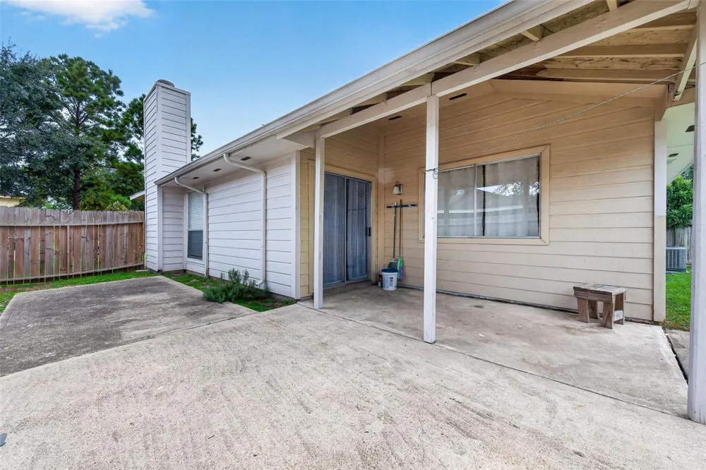 15502 Prairie Oaks Drive Houston, TX 77083