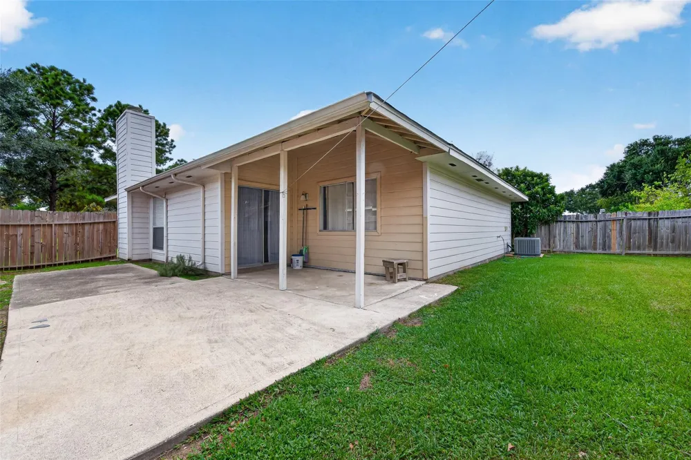 15502 Prairie Oaks Drive Houston, TX 77083