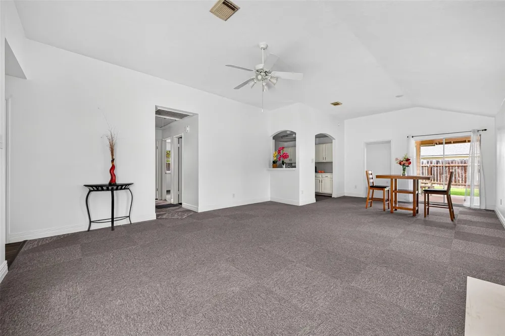 15502 Prairie Oaks Drive Houston, TX 77083