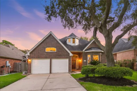 21515 Santa Clara Drive