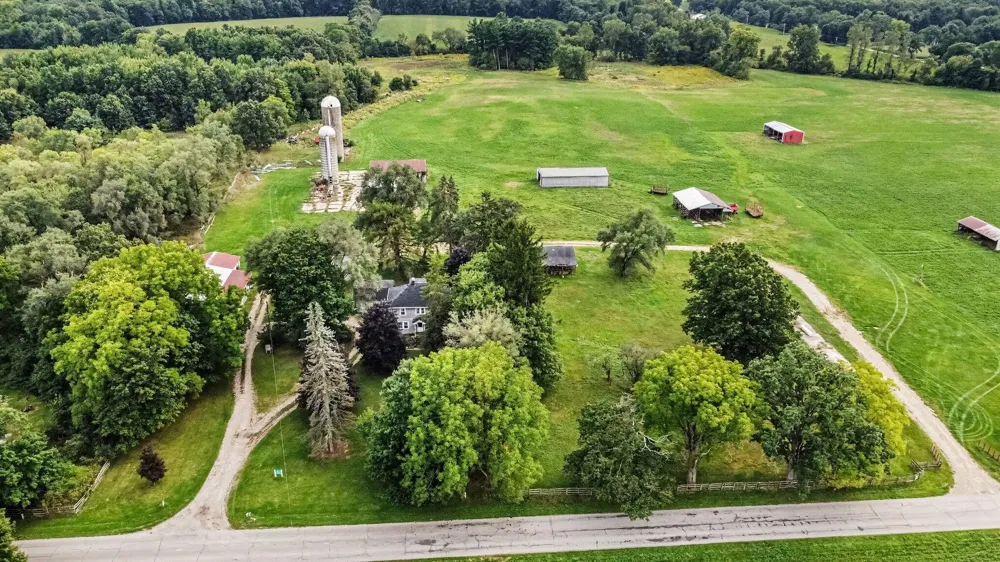 5457 Wood Road Tompkins Township, MI 49277