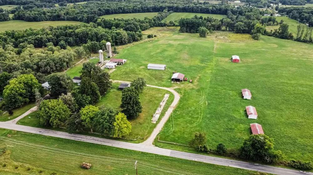 5457 Wood Road Tompkins Township, MI 49277