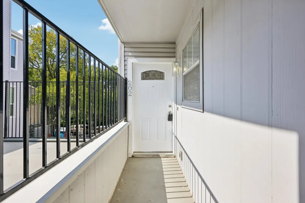 2520 Quarry Road #202 Austin, TX 78703