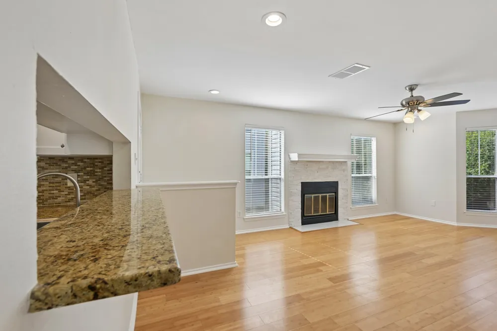 2520 Quarry Road #202 Austin, TX 78703