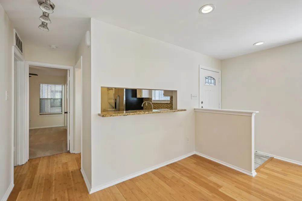 2520 Quarry Road #202 Austin, TX 78703