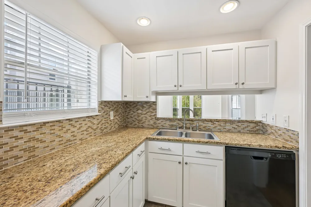 2520 Quarry Road #202 Austin, TX 78703