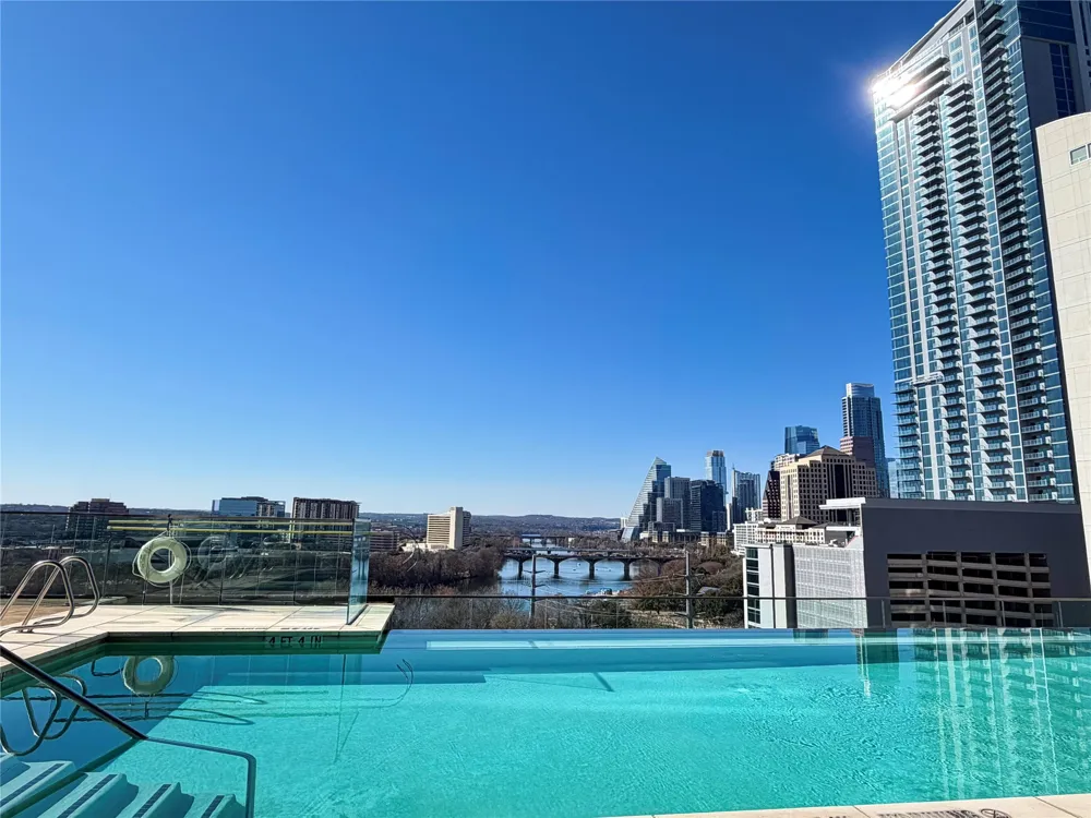 70 Rainey Street #2203 Austin, TX 78701