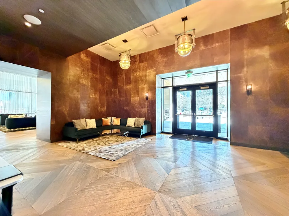 70 Rainey Street #2203 Austin, TX 78701