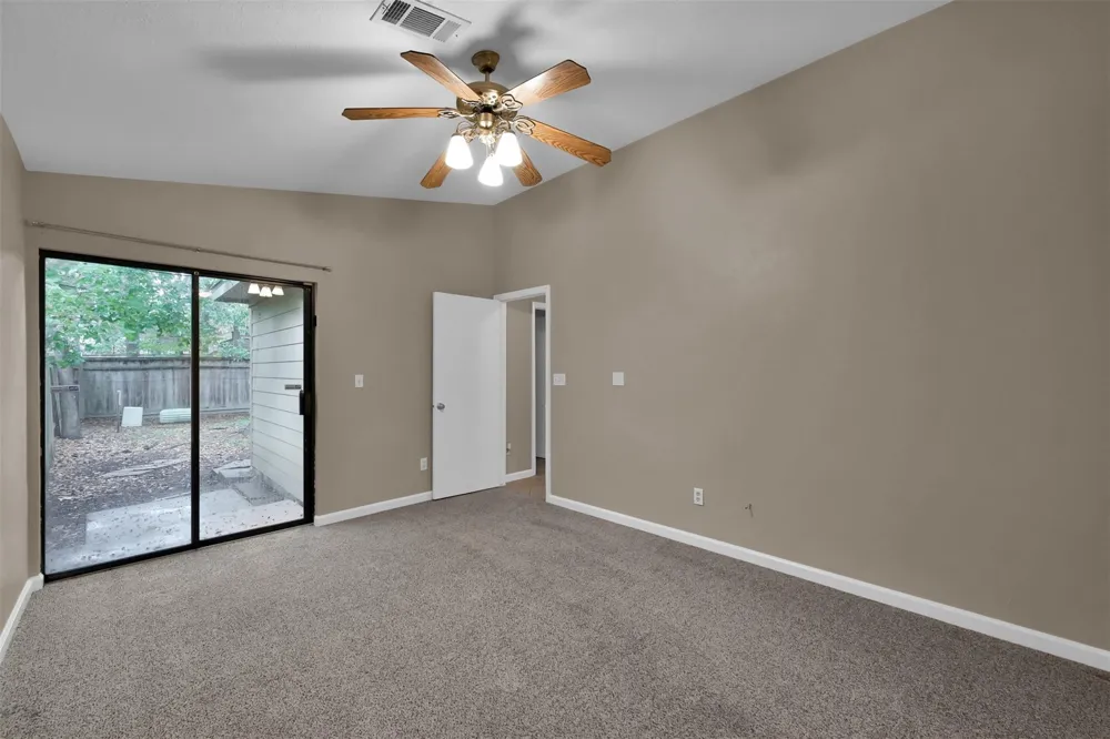 93 W High Oaks Circle Spring, TX 77380