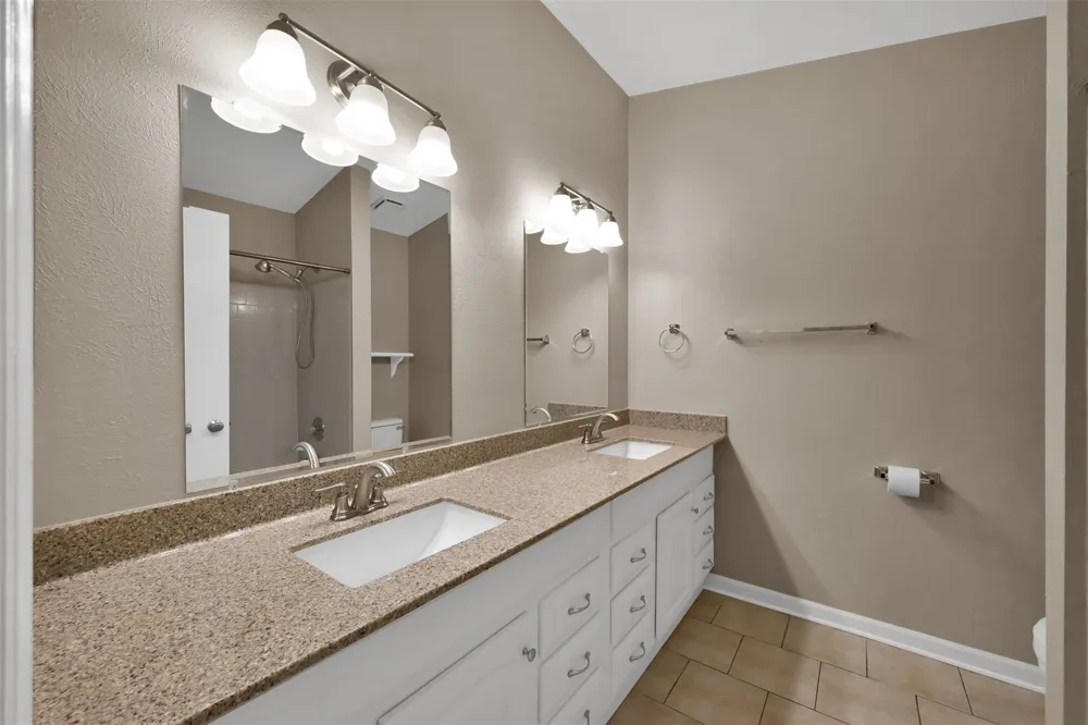 93 W High Oaks Circle Spring, TX 77380
