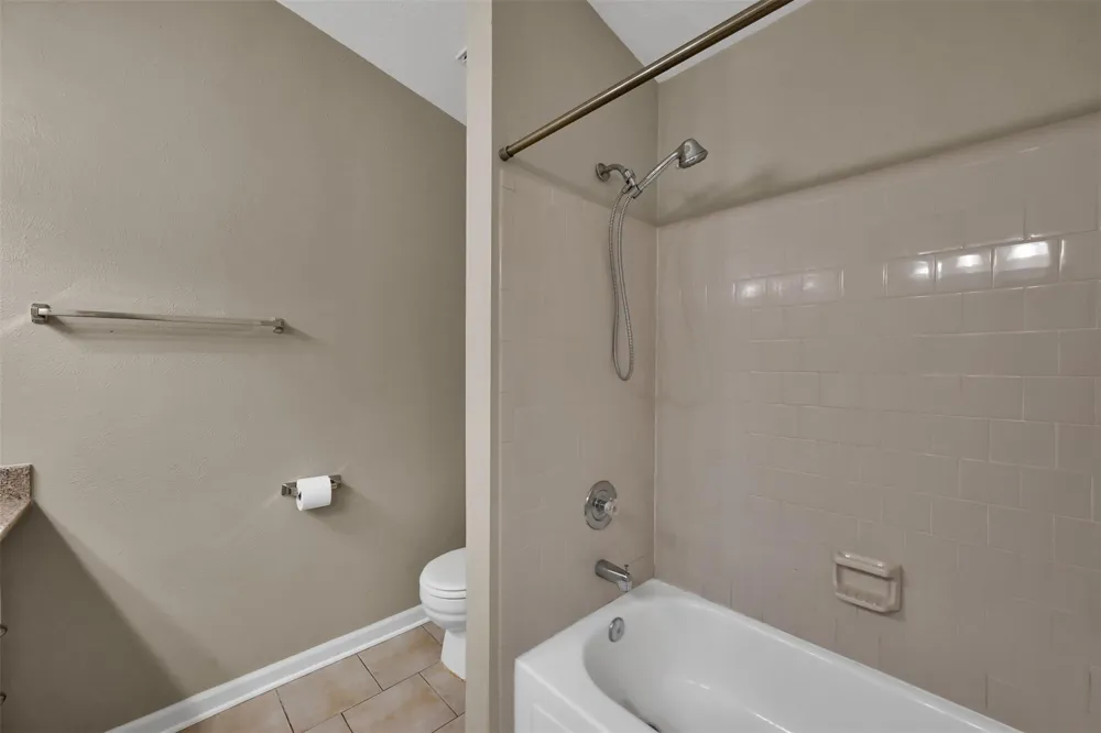 93 W High Oaks Circle Spring, TX 77380