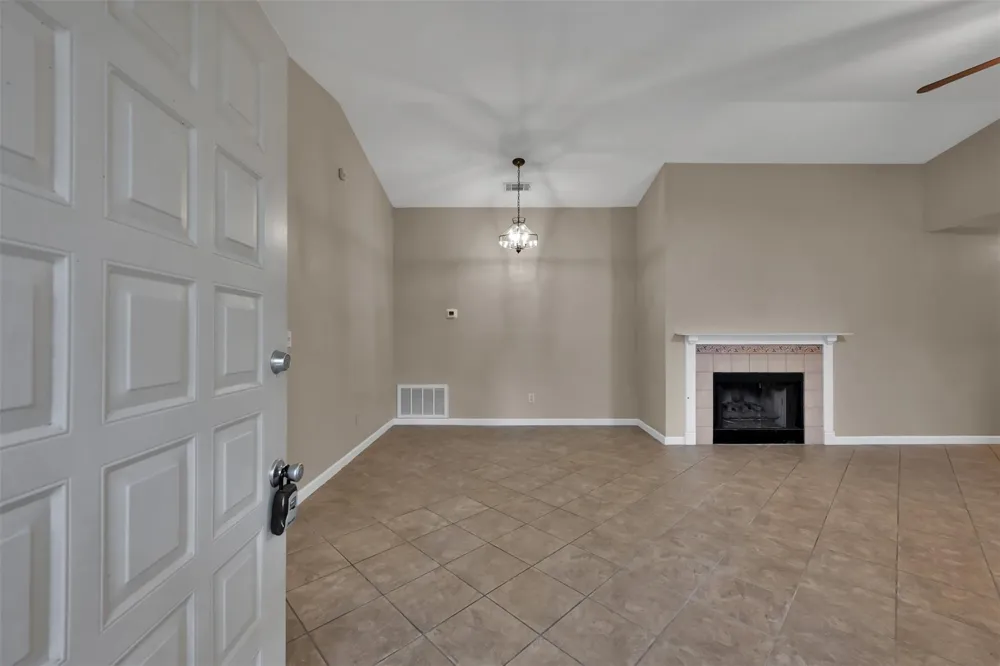 93 W High Oaks Circle Spring, TX 77380