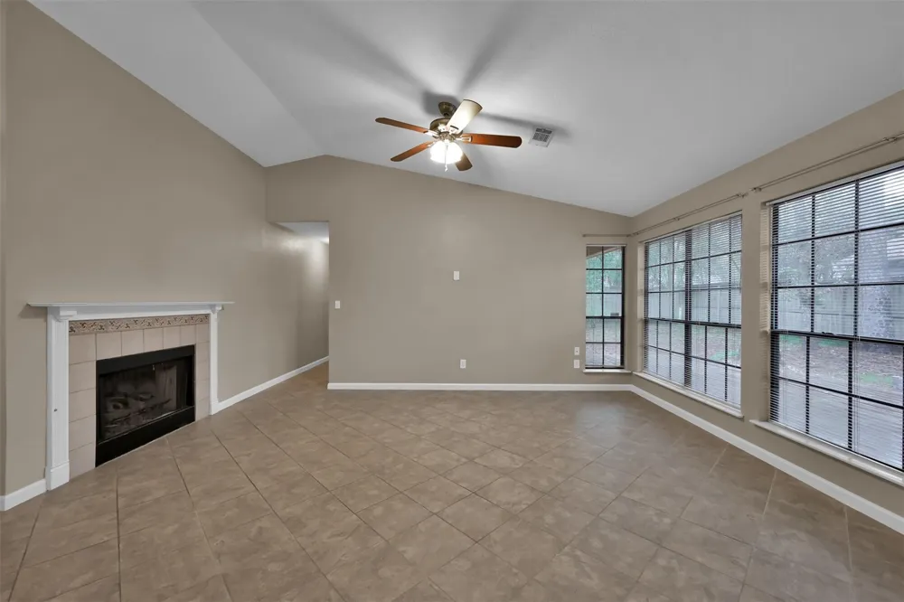 93 W High Oaks Circle Spring, TX 77380