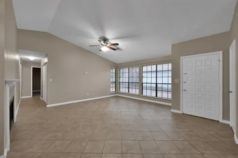 93 W High Oaks Circle