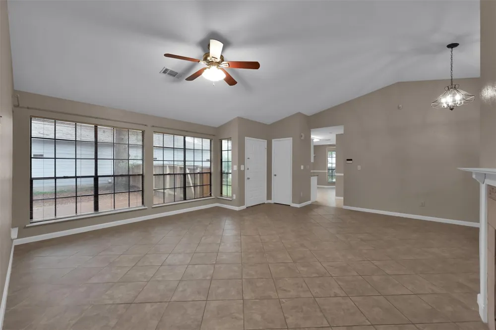 93 W High Oaks Circle Spring, TX 77380