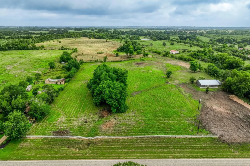 16401 Fm 1155 E Washington, TX 77880