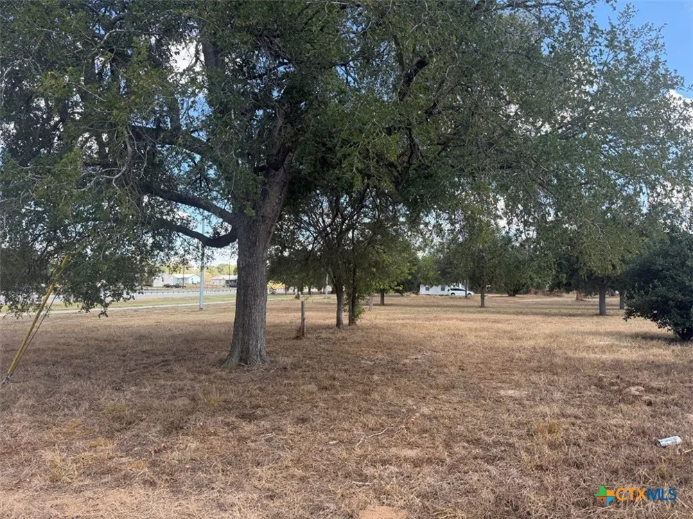 1200 W Main Street Stockdale, TX 78160