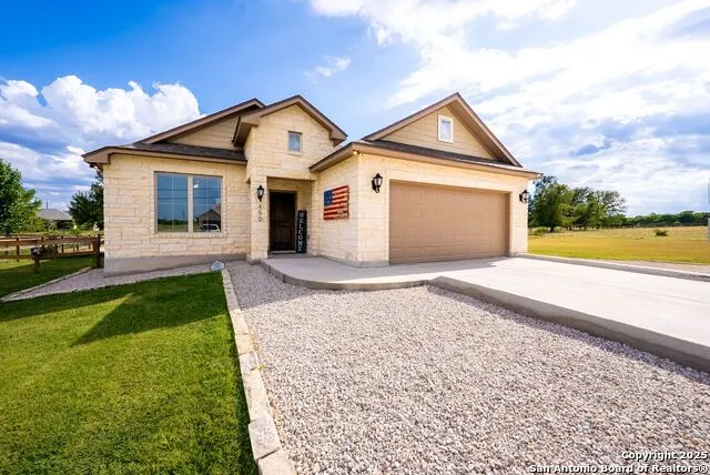 450 Spanish Grant Bandera, TX 78003