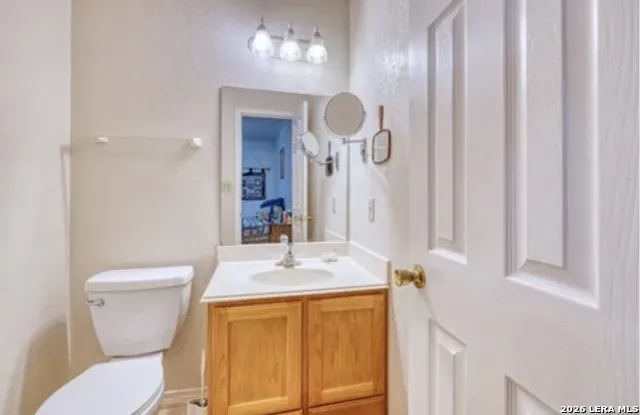 622 S Oak Pearsall, TX 78061