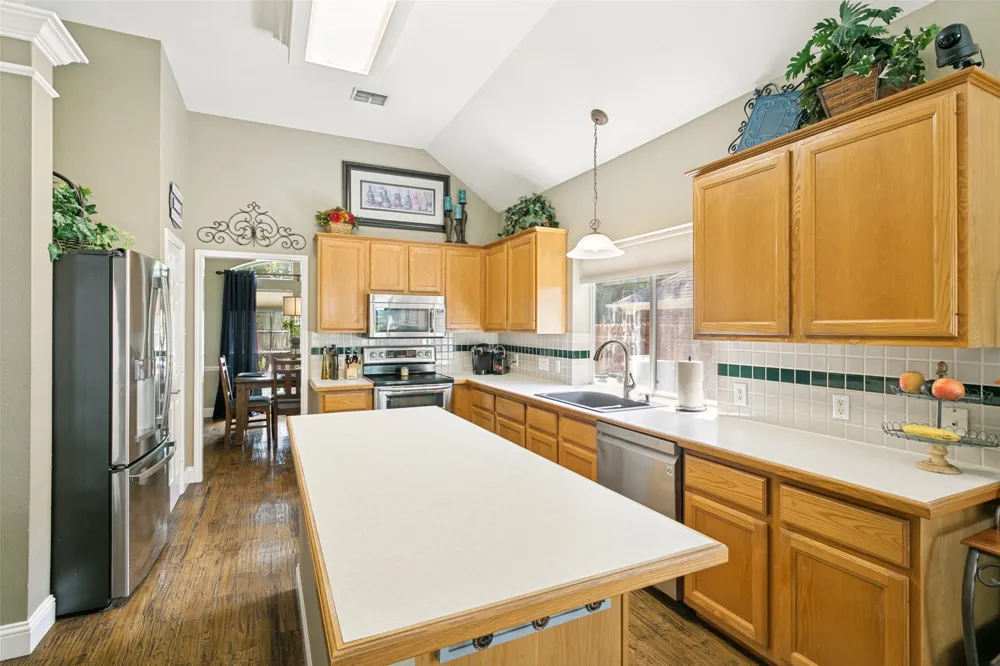 1628 Highland Oaks Drive Keller, TX 76248