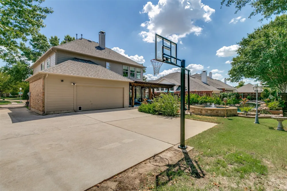 1628 Highland Oaks Drive Keller, TX 76248