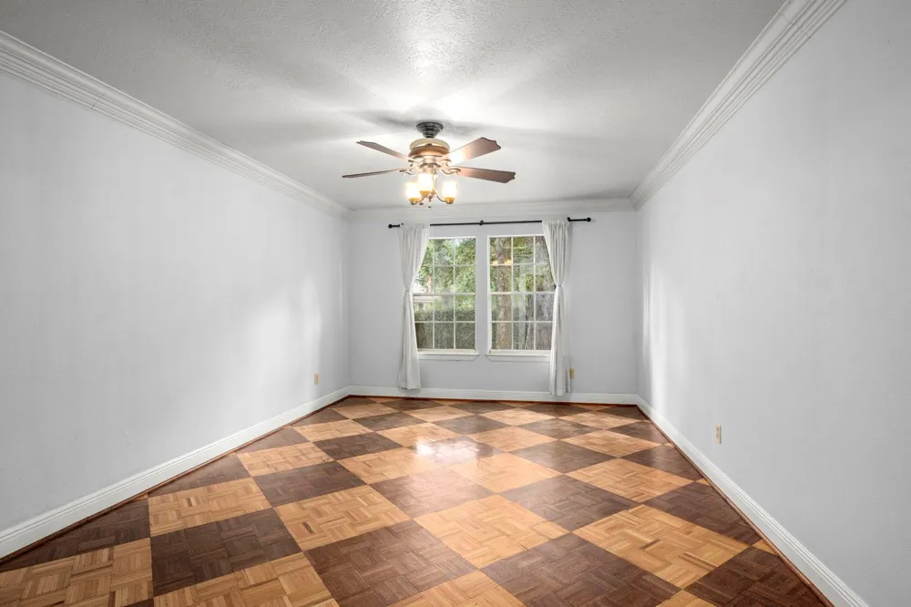 80 W Timberspire Court The Woodlands, TX 77380