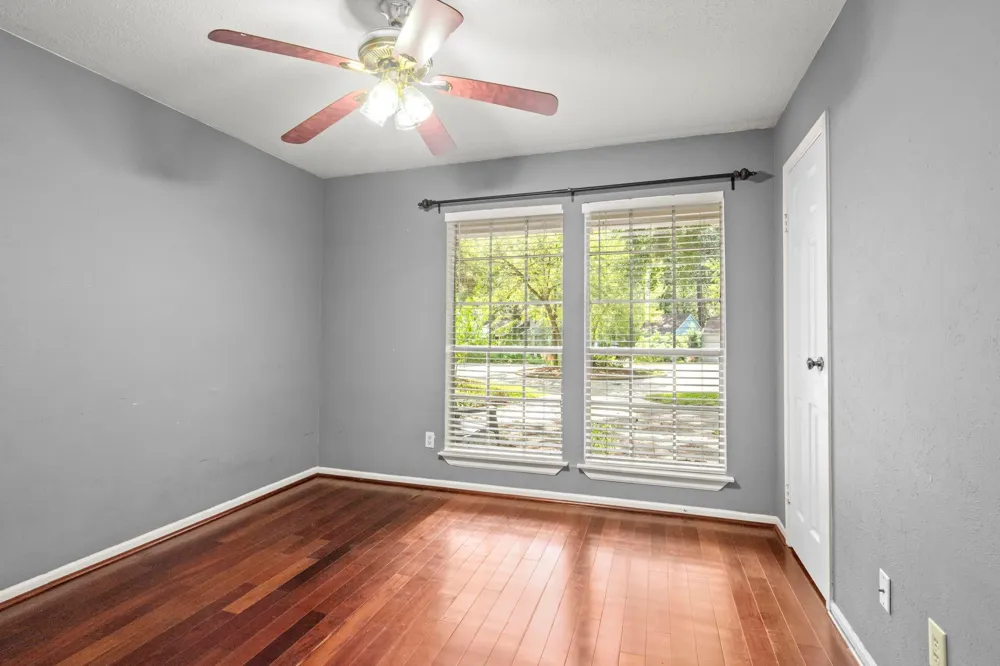 80 W Timberspire Court The Woodlands, TX 77380