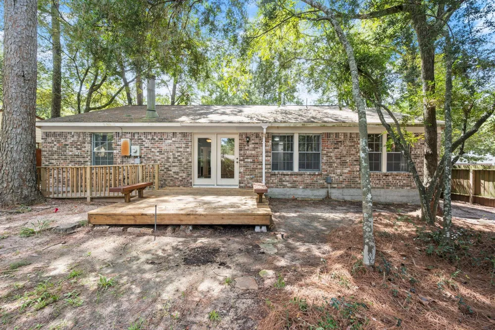 80 W Timberspire Court The Woodlands, TX 77380