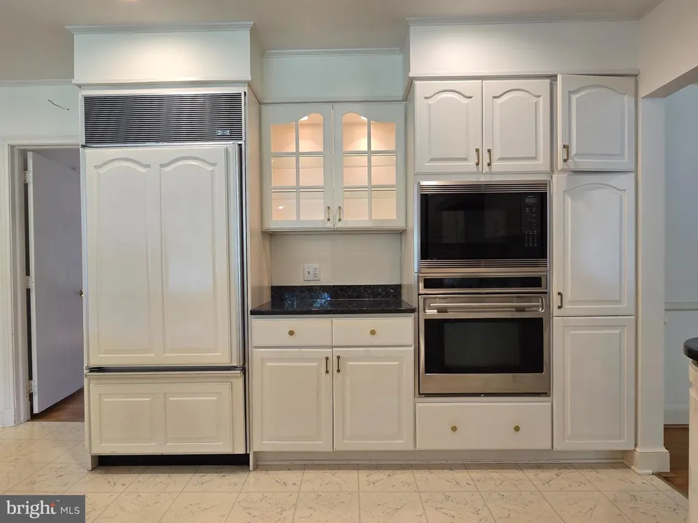 28082 OAKLANDS CIRCLE Easton, MD 21601
