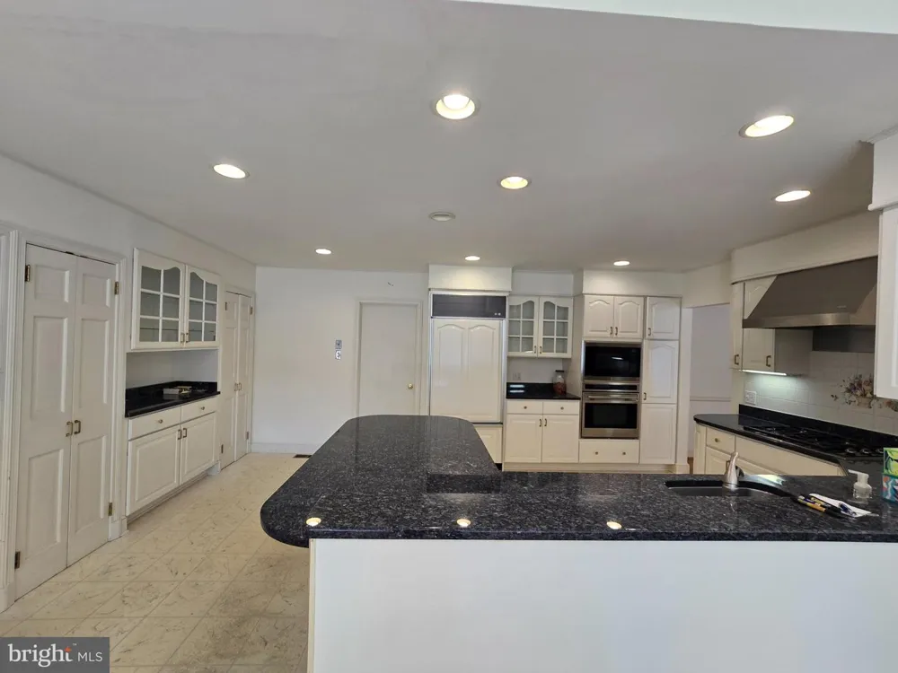 28082 OAKLANDS CIRCLE Easton, MD 21601