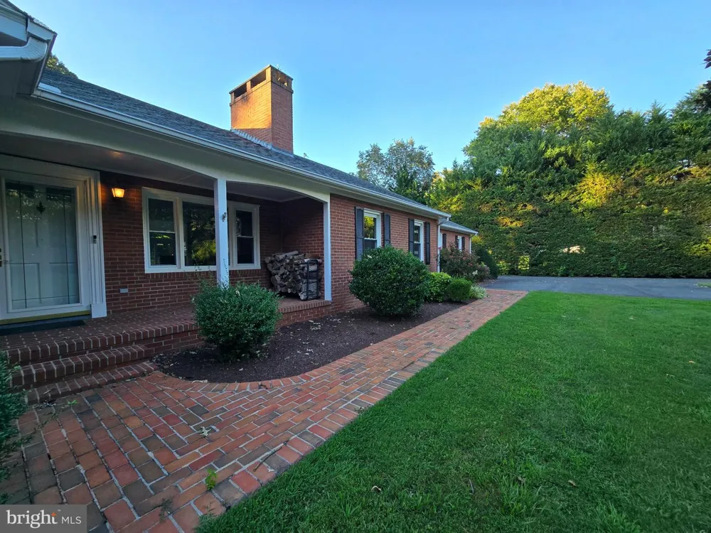 28082 OAKLANDS CIRCLE Easton, MD 21601
