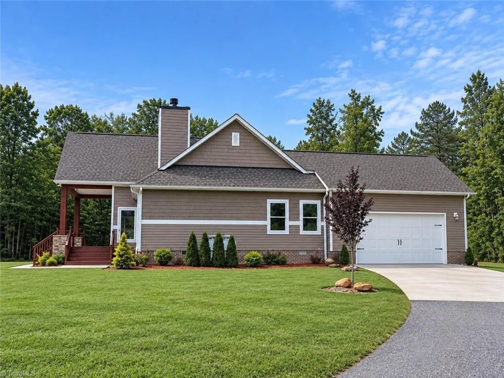625 Robertson Road McLeansville, NC 27301