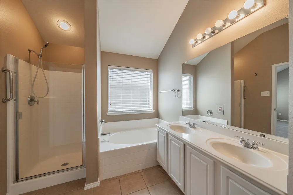 4021 Diamond Ridge Drive Fort Worth, TX 76244