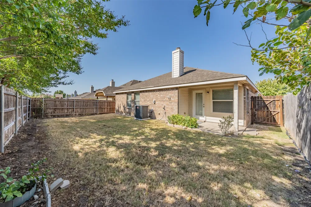 4021 Diamond Ridge Drive Fort Worth, TX 76244