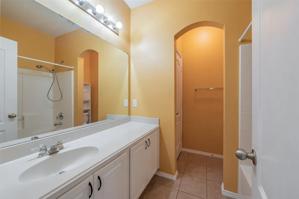 4021 Diamond Ridge Drive Fort Worth, TX 76244
