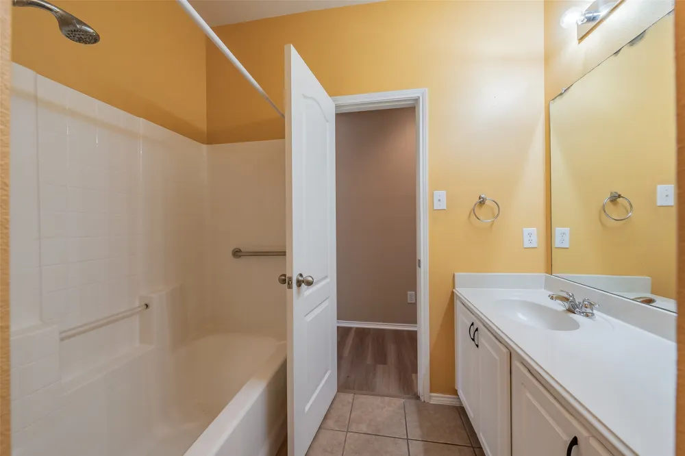 4021 Diamond Ridge Drive Fort Worth, TX 76244
