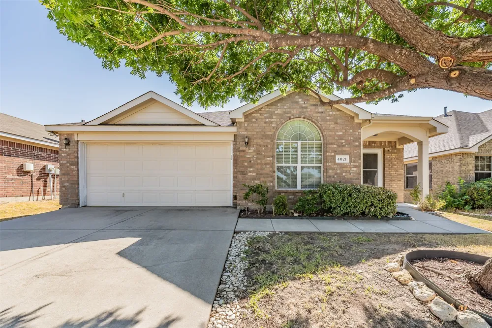 4021 Diamond Ridge Drive Fort Worth, TX 76244