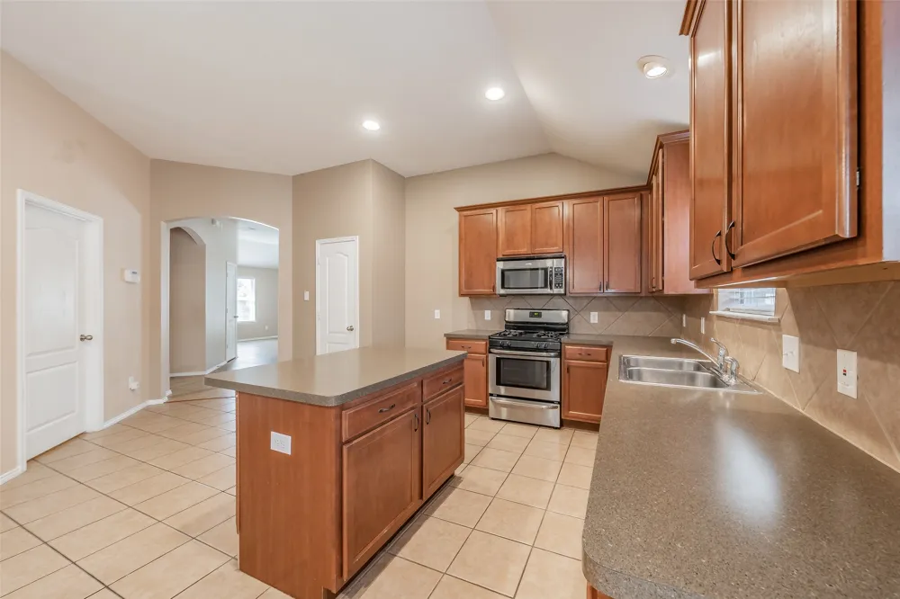 4021 Diamond Ridge Drive Fort Worth, TX 76244