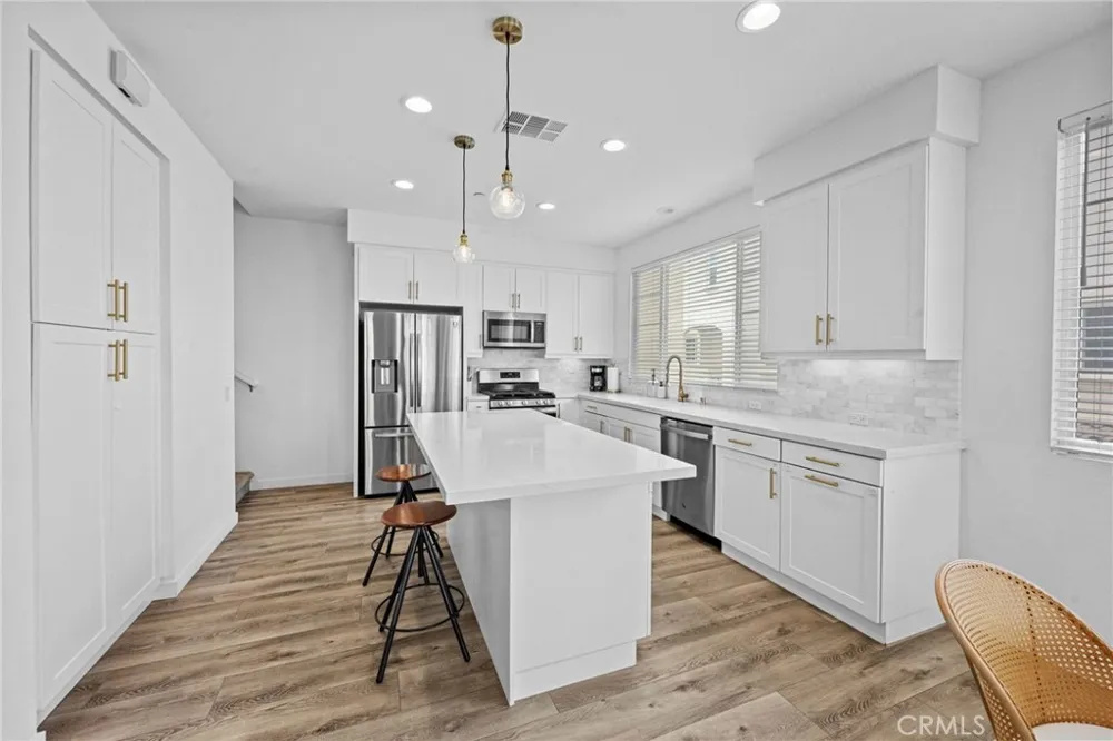 322 Ford Road Costa Mesa, CA 92627