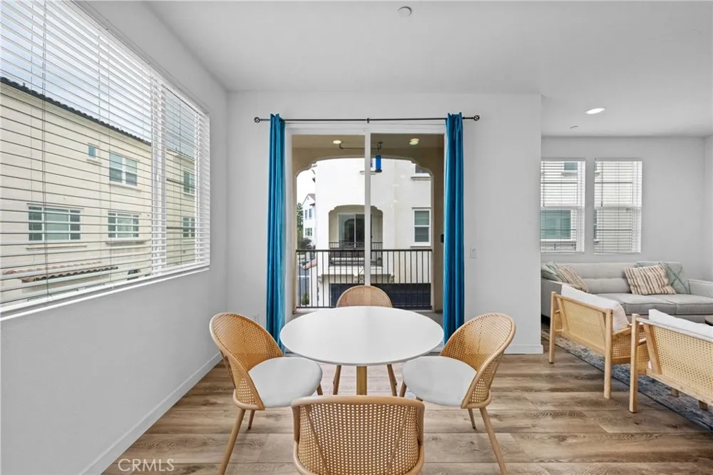 322 Ford Road Costa Mesa, CA 92627