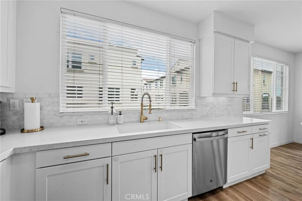 322 Ford Road Costa Mesa, CA 92627