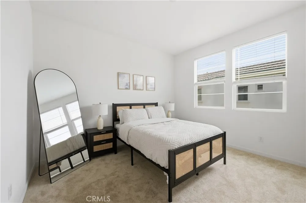 322 Ford Road Costa Mesa, CA 92627