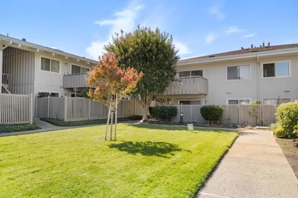 255 S Rengstorff Avenue #56 Mountain View, CA 94040